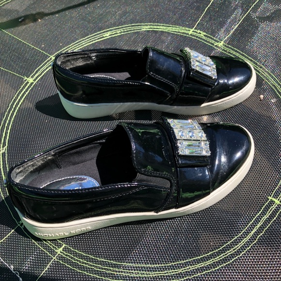 Michael Kors Michelle faux Patent Leather Sneakers Shoes - Picture 2 of 7